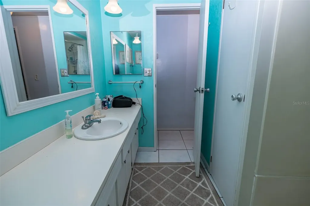 7880 54th Avenue N St Petersburg FL 33709