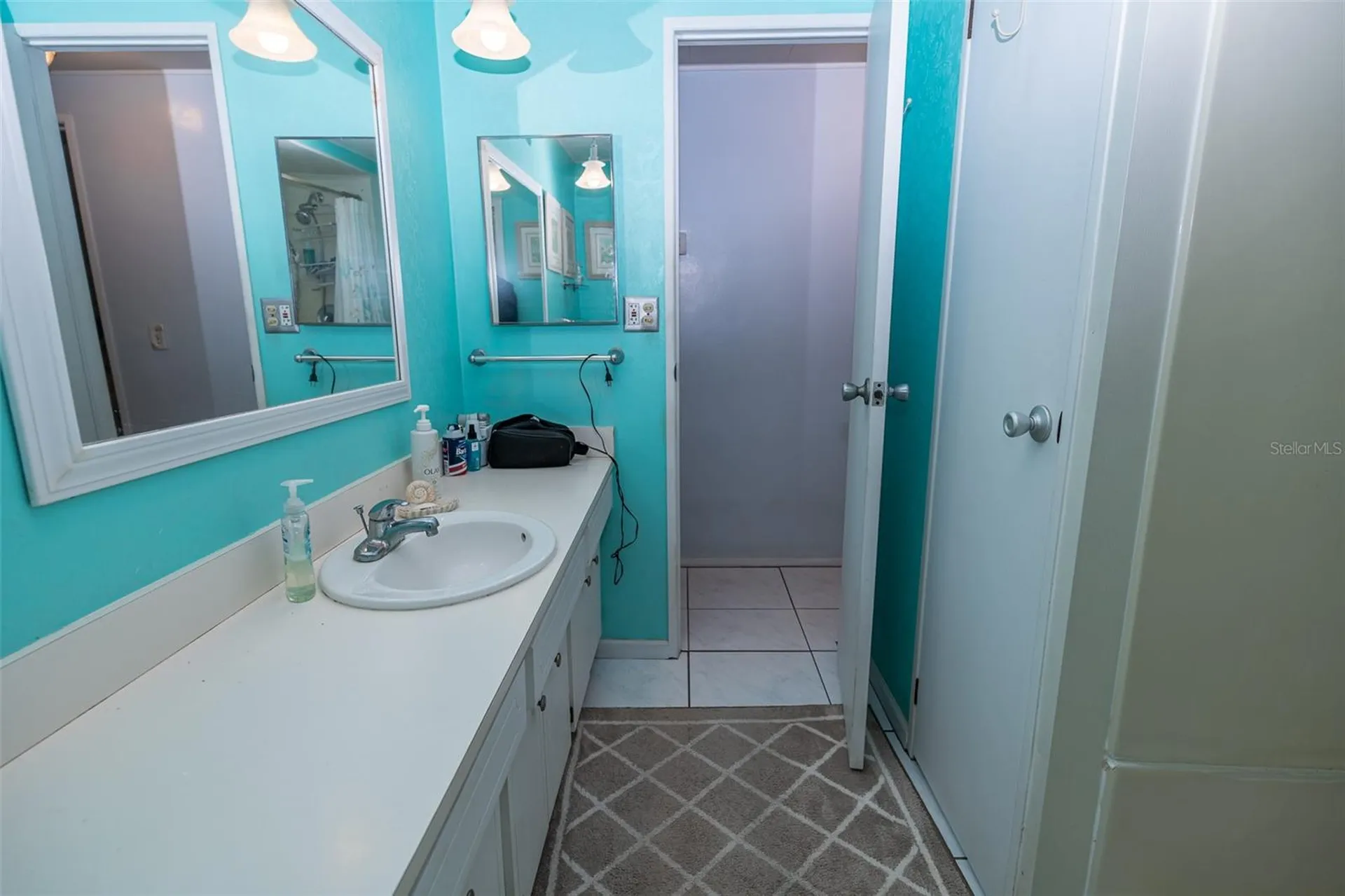 7880 54th Avenue N St Petersburg FL 33709