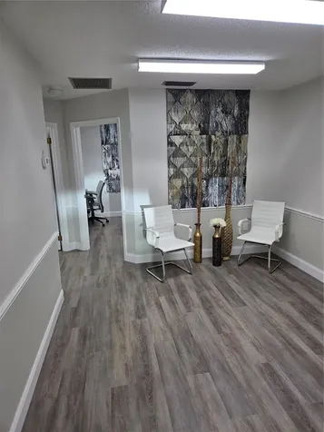 421 Montgomery Road Altamonte Springs FL 32714