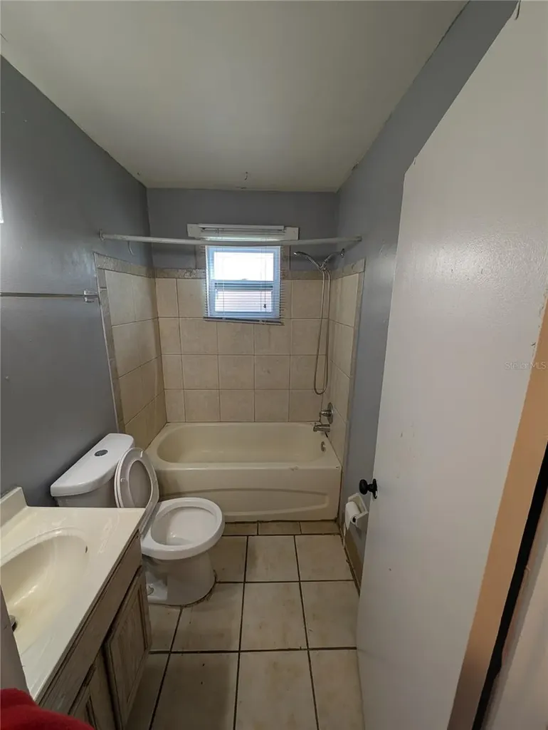 3022 Deleuil Avenue Tampa FL 33610