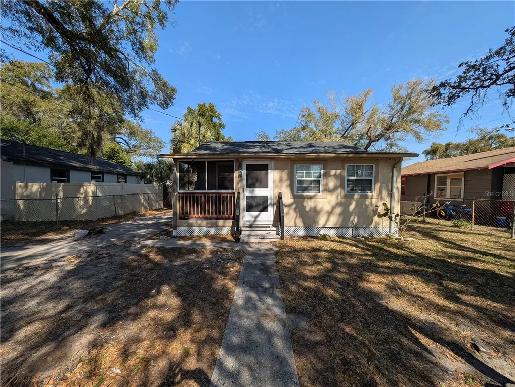3022 Deleuil Avenue Tampa FL 33610