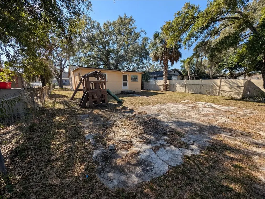 3022 Deleuil Avenue Tampa FL 33610