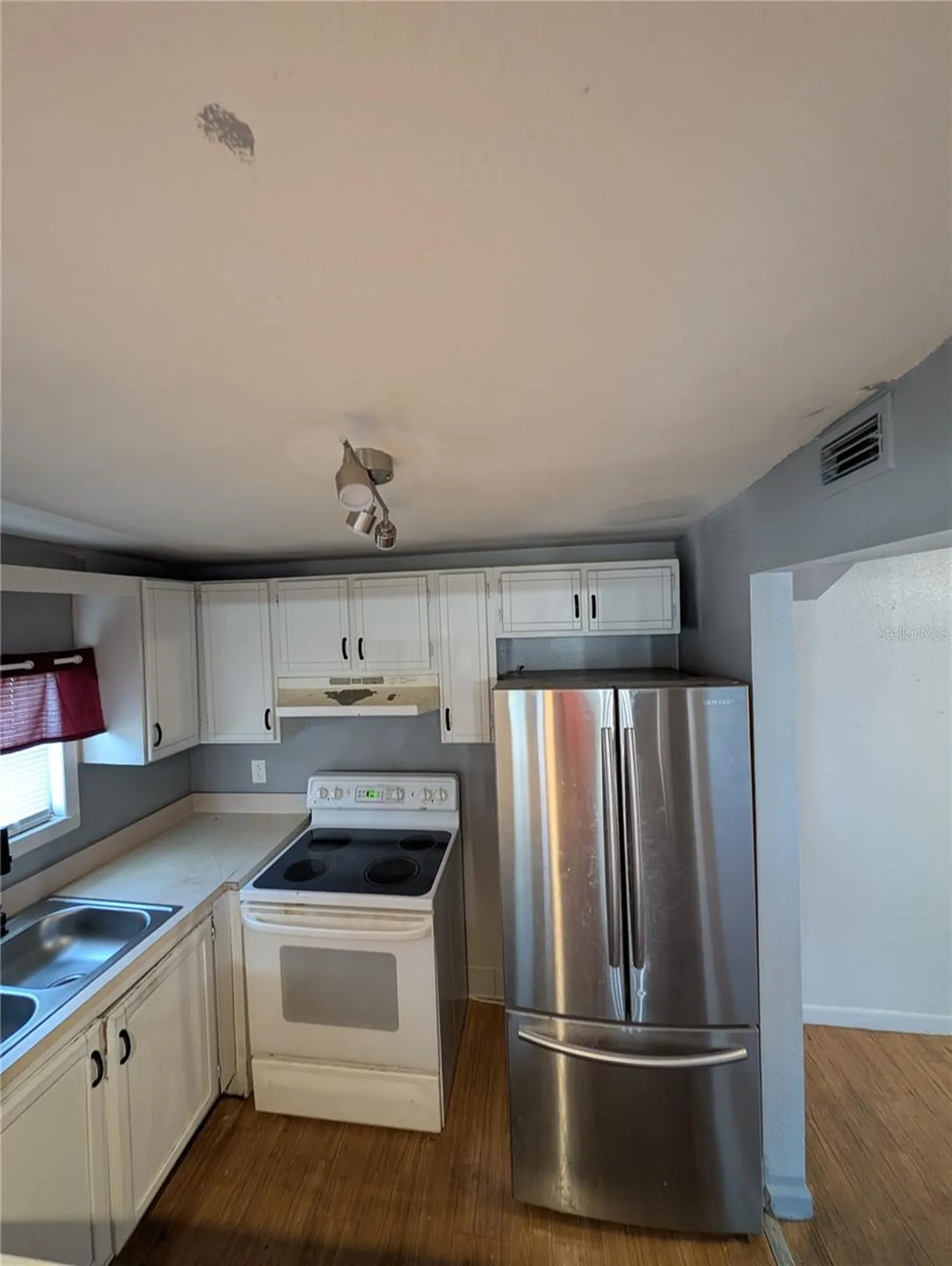 3022 Deleuil Avenue Tampa FL 33610