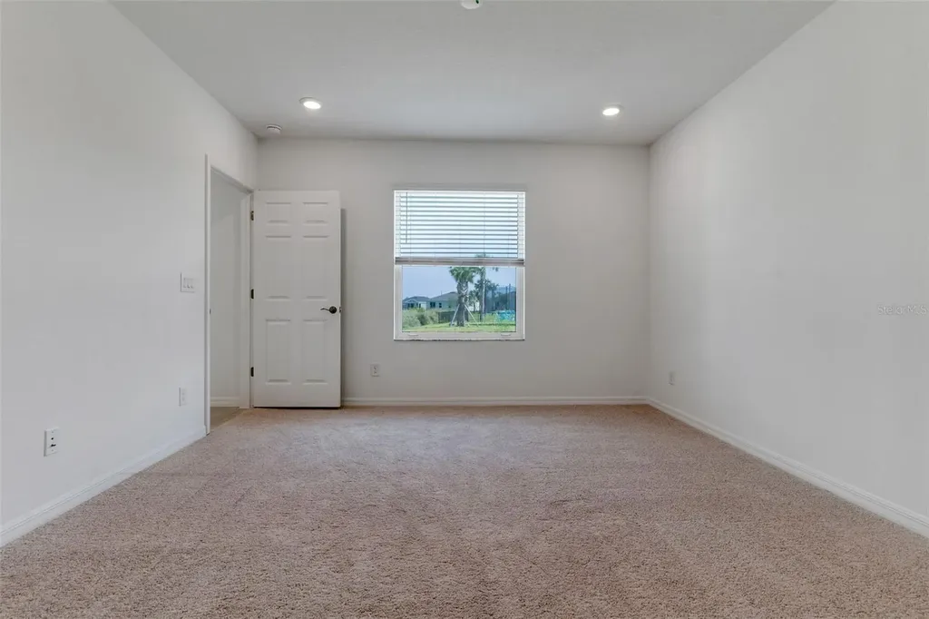 10008 Last Light Glen Parrish FL 34219