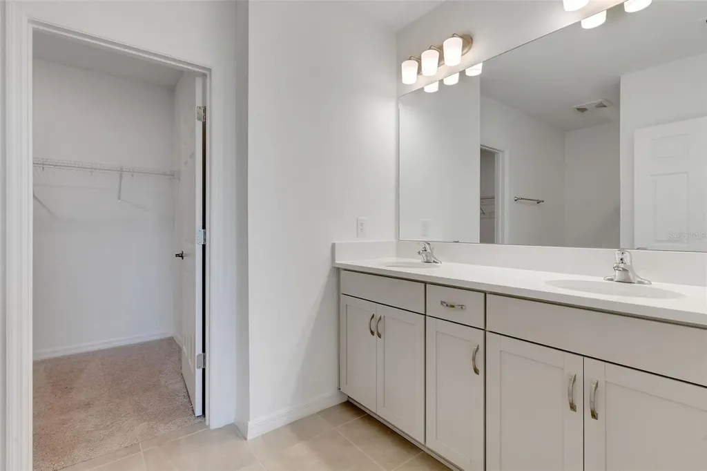 10008 Last Light Glen Parrish FL 34219