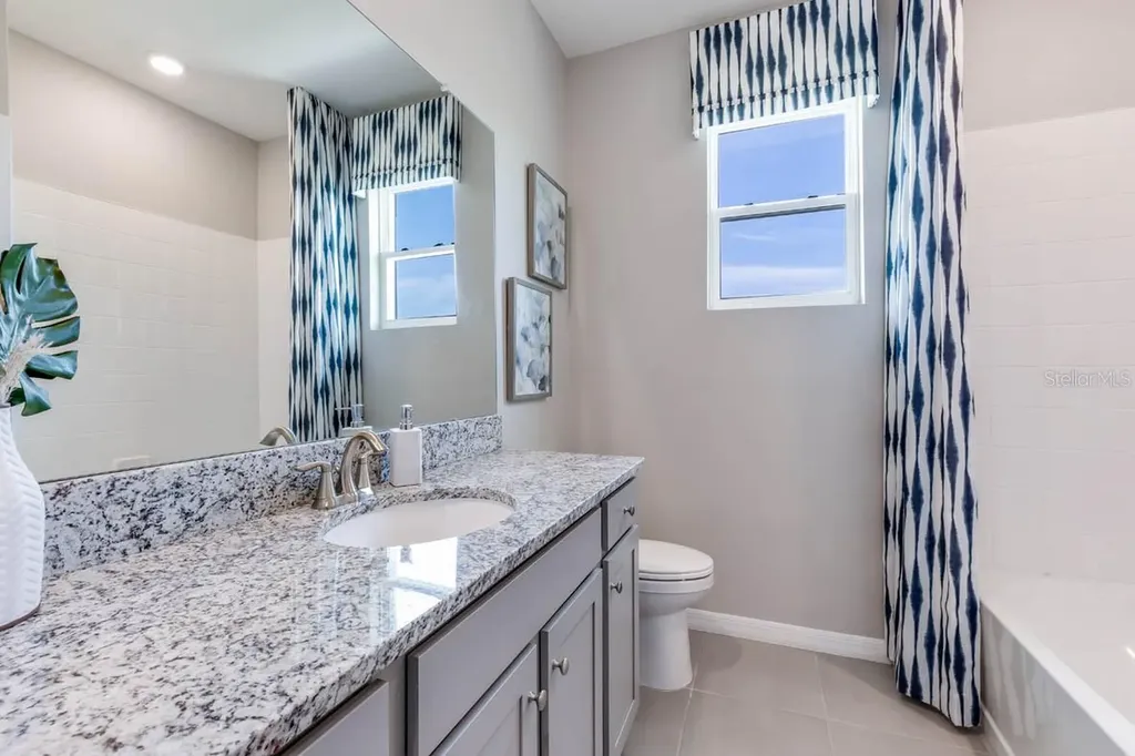 864 157th Court E Bradenton FL 34212