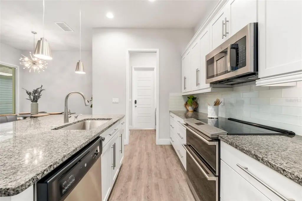6464 SW 77th Street Gainesville FL 32608