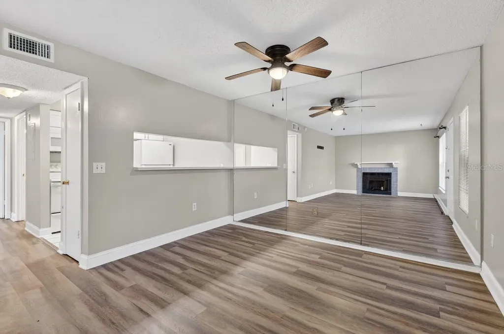 14319 Hanging Moss Circle Tampa FL 33613