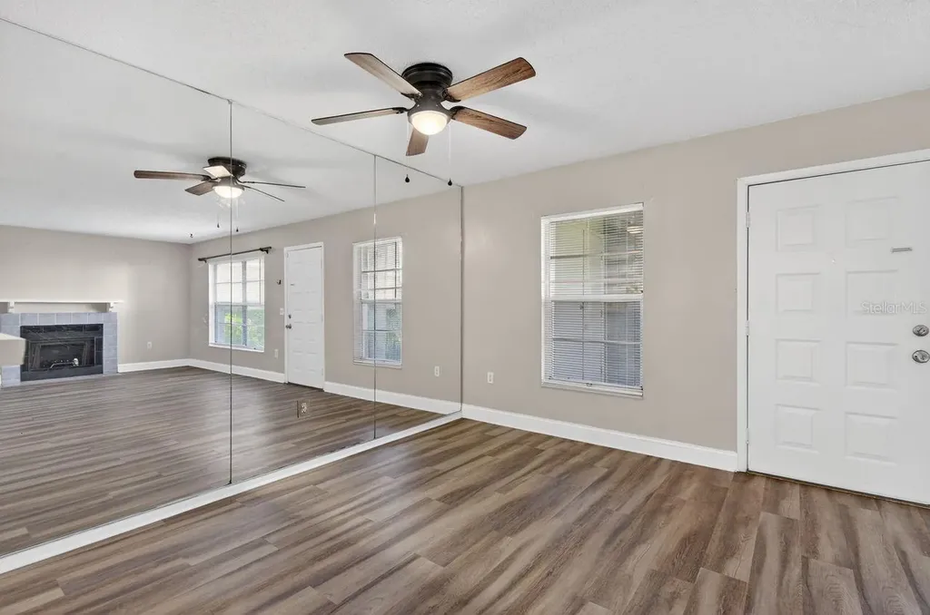 14319 Hanging Moss Circle Tampa FL 33613