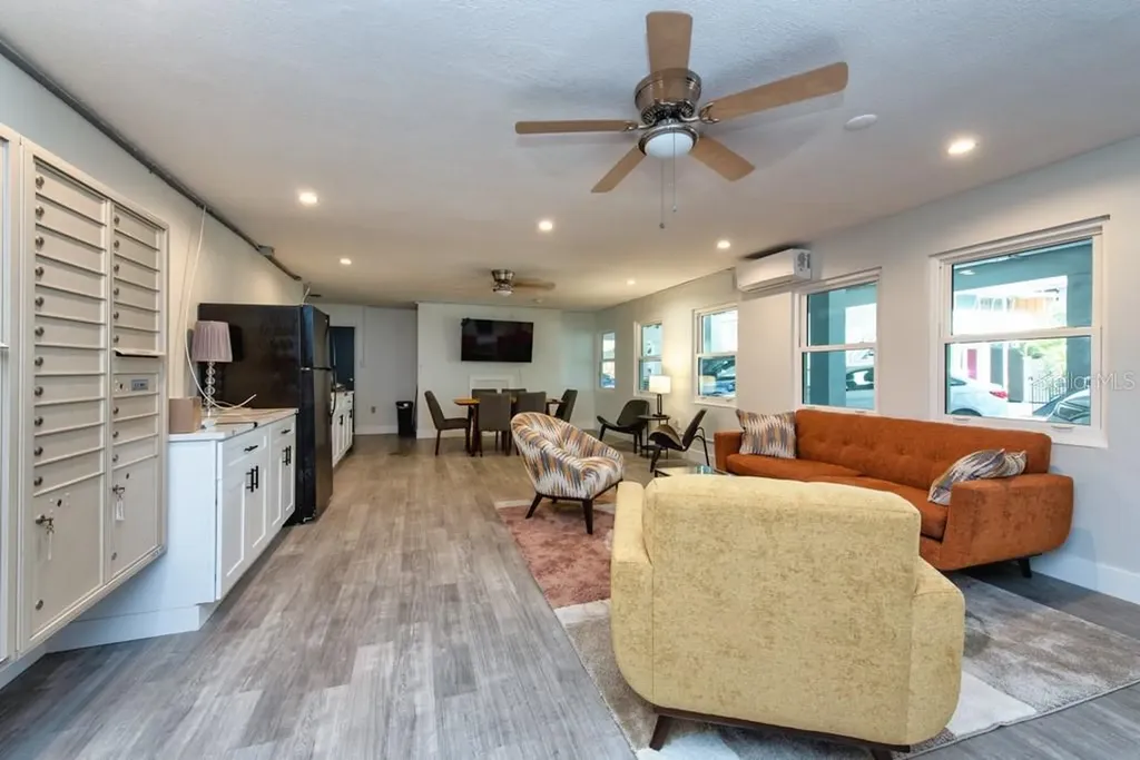 841 4th Avenue N St Petersburg FL 33701