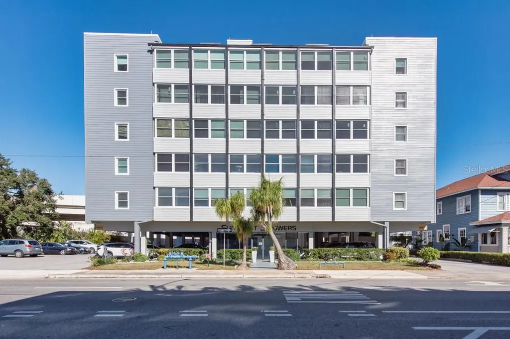 841 4th Avenue N St Petersburg FL 33701