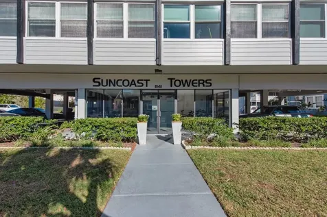 841 4th Avenue N St Petersburg FL 33701