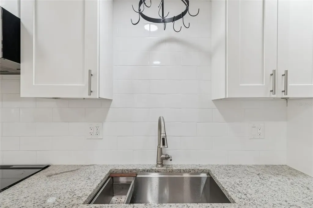 433 S Paula Drive Dunedin FL 34698