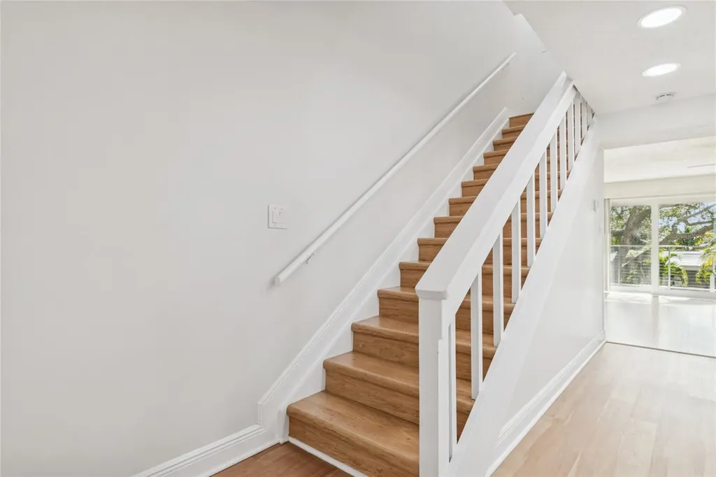 433 S Paula Drive Dunedin FL 34698