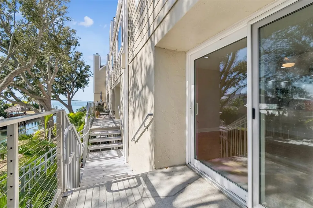 433 S Paula Drive Dunedin FL 34698