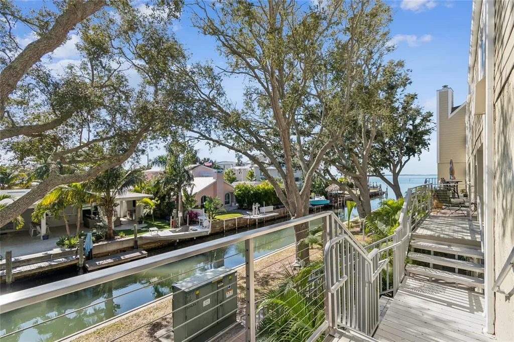 433 S Paula Drive Dunedin FL 34698