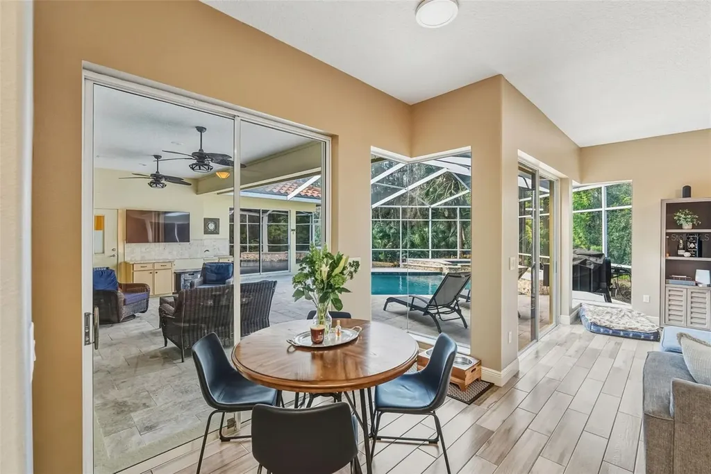 1362 E Lake Woodlands Parkway Oldsmar FL 34677