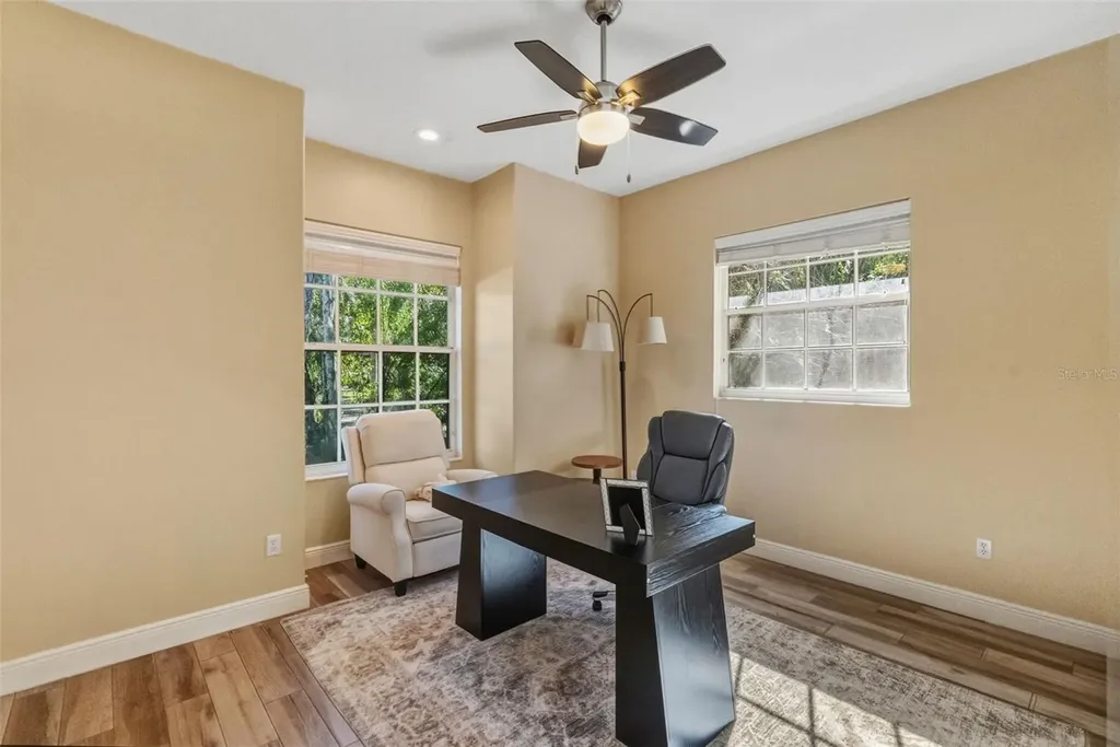 1362 E Lake Woodlands Parkway Oldsmar FL 34677