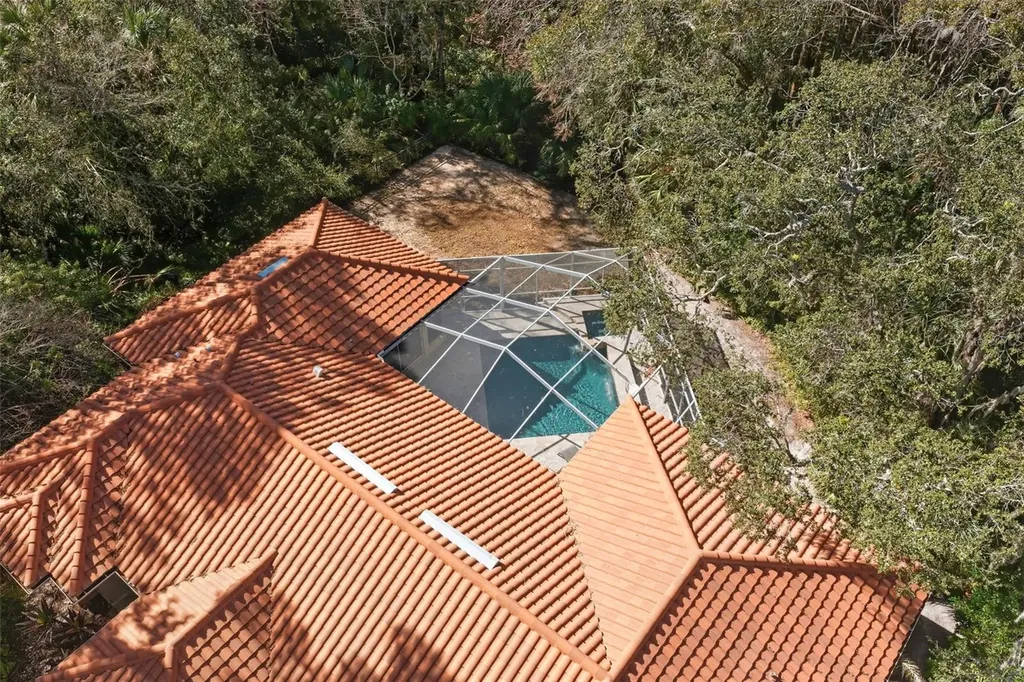 1362 E Lake Woodlands Parkway Oldsmar FL 34677