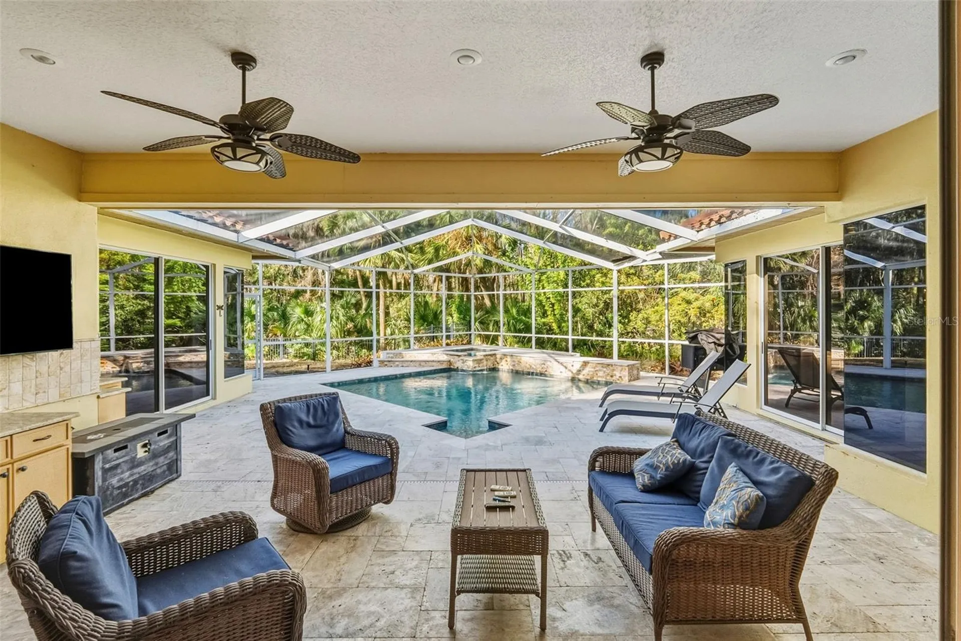 1362 E Lake Woodlands Parkway Oldsmar FL 34677