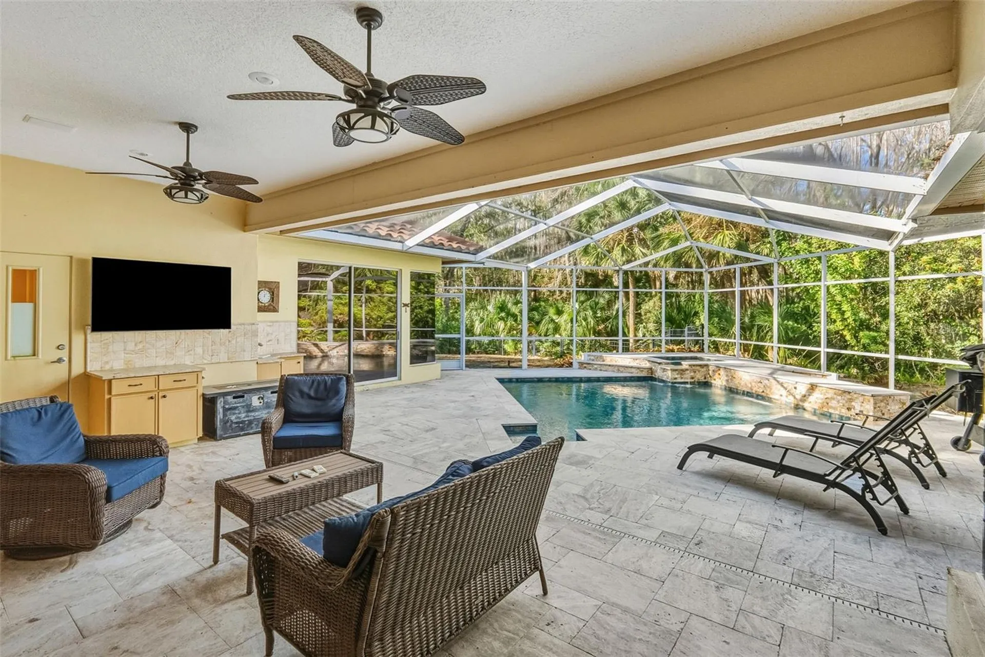 1362 E Lake Woodlands Parkway Oldsmar FL 34677