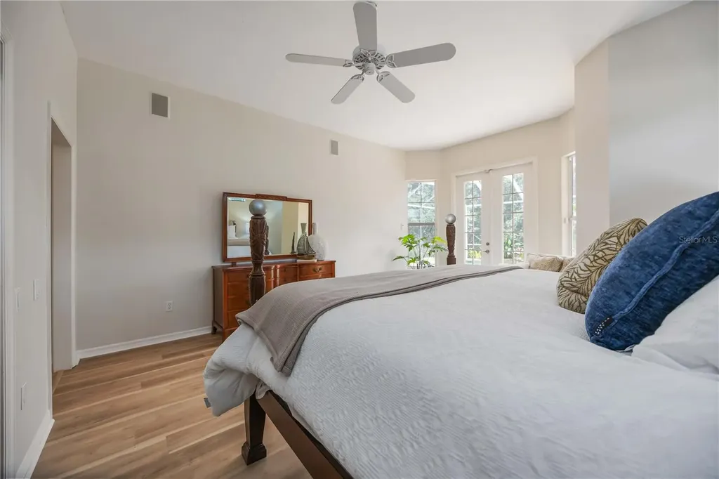 9915 Old Hyde Park Place Bradenton FL 34202