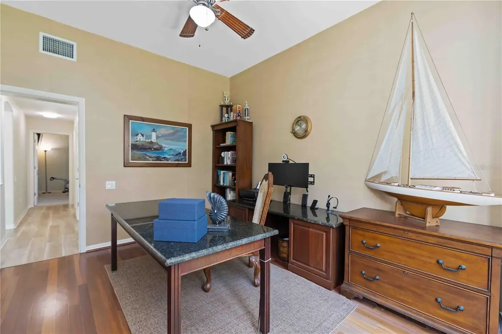 9915 Old Hyde Park Place Bradenton FL 34202