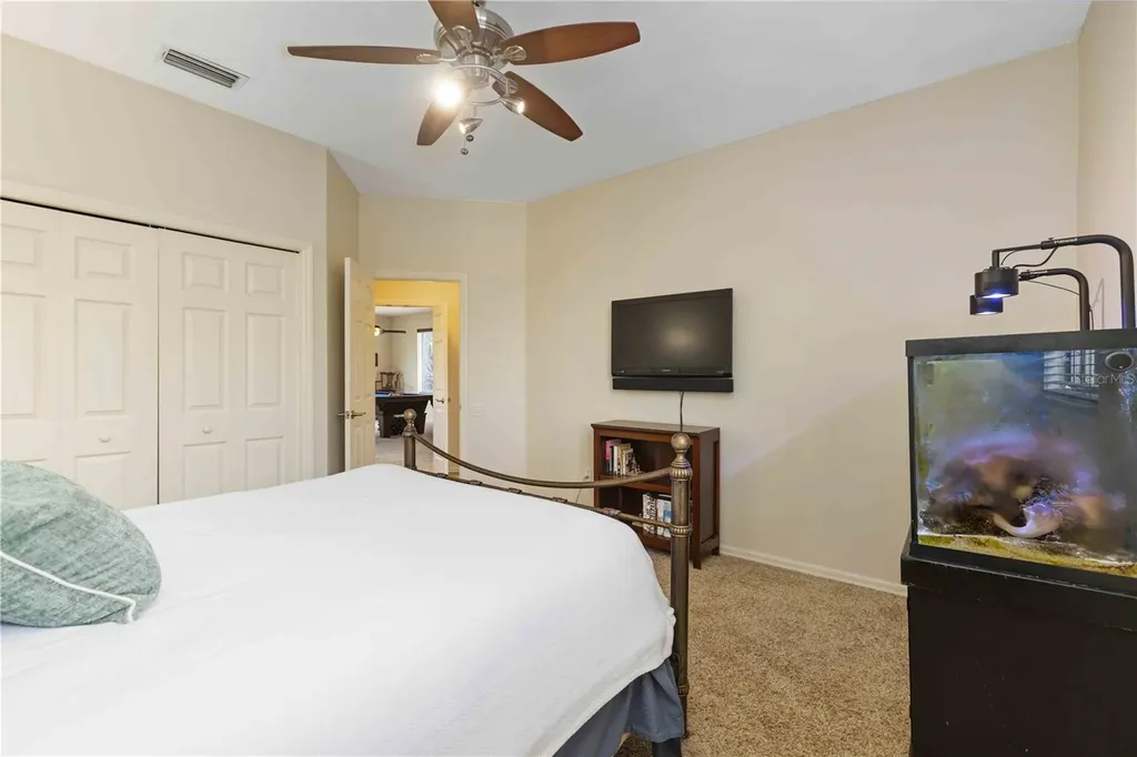9915 Old Hyde Park Place Bradenton FL 34202