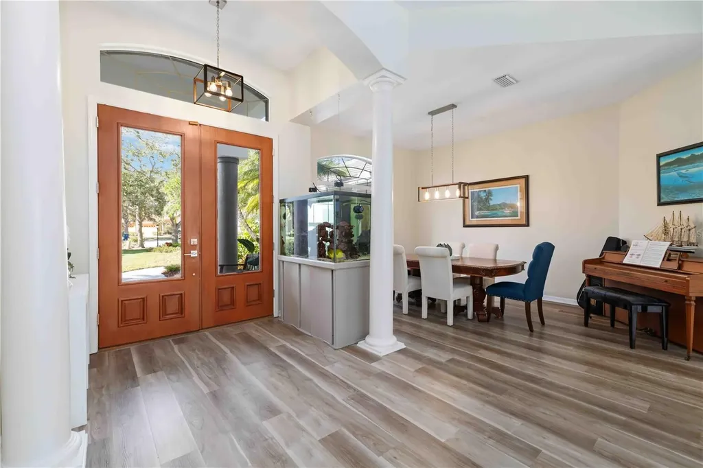 9915 Old Hyde Park Place Bradenton FL 34202