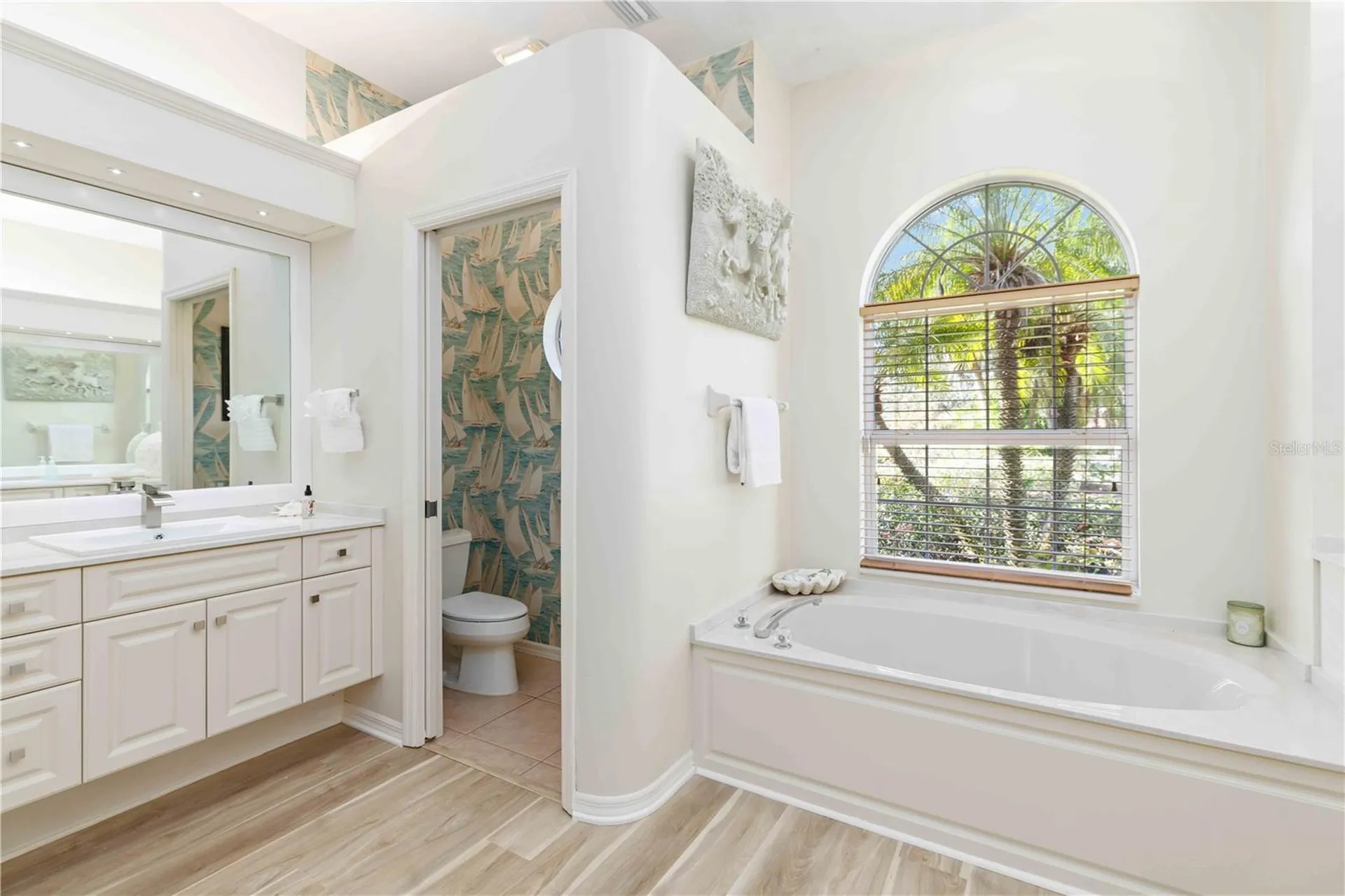 9915 Old Hyde Park Place Bradenton FL 34202