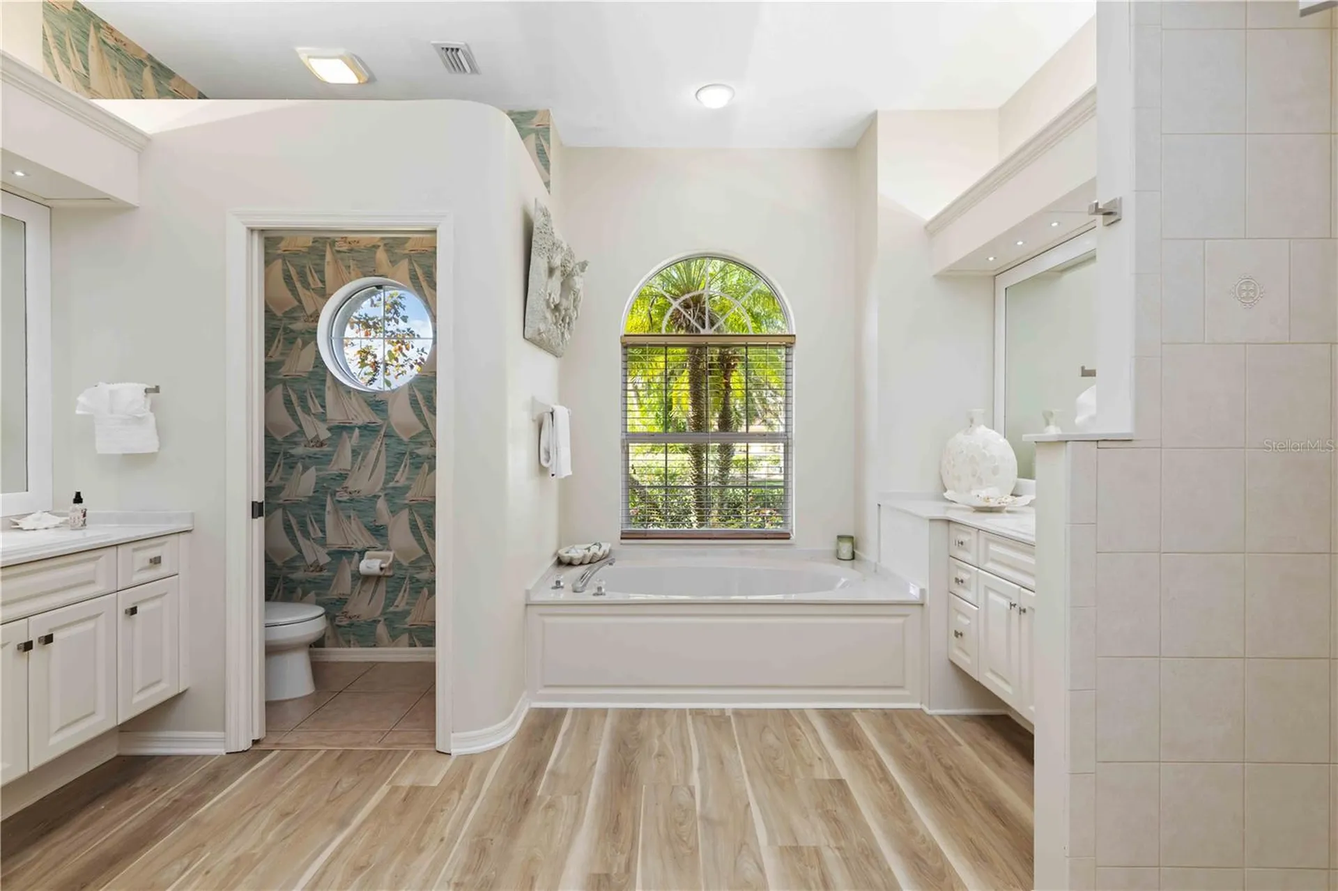 9915 Old Hyde Park Place Bradenton FL 34202