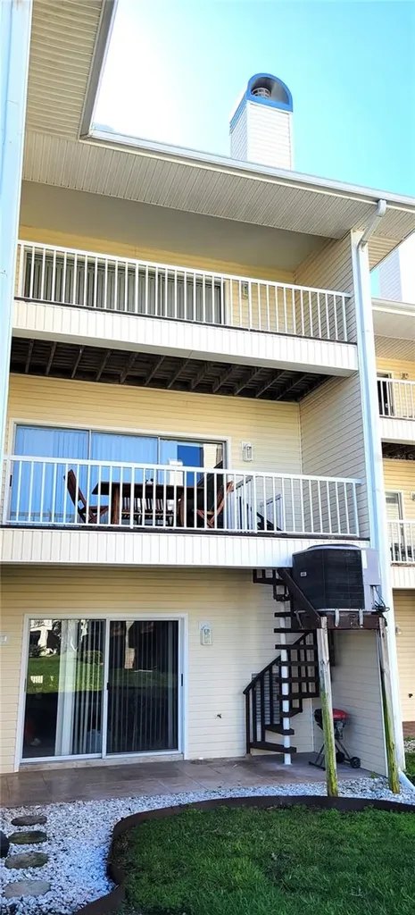 9215 Captiva Circle St Pete Beach FL 33706