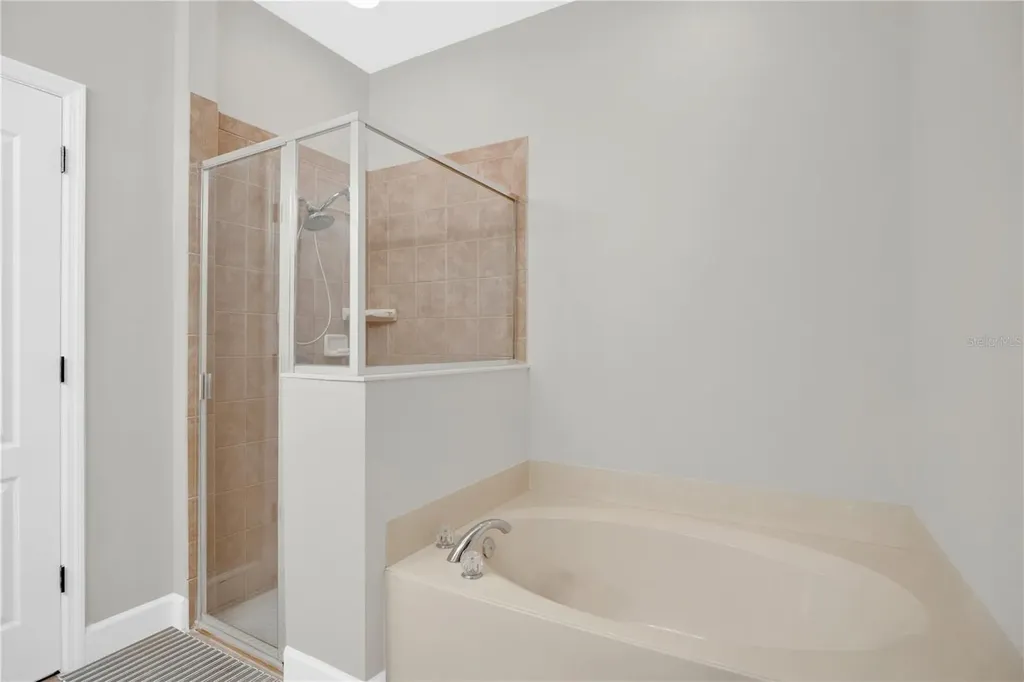 24008 Sardinia Drive Sorrento FL 32776