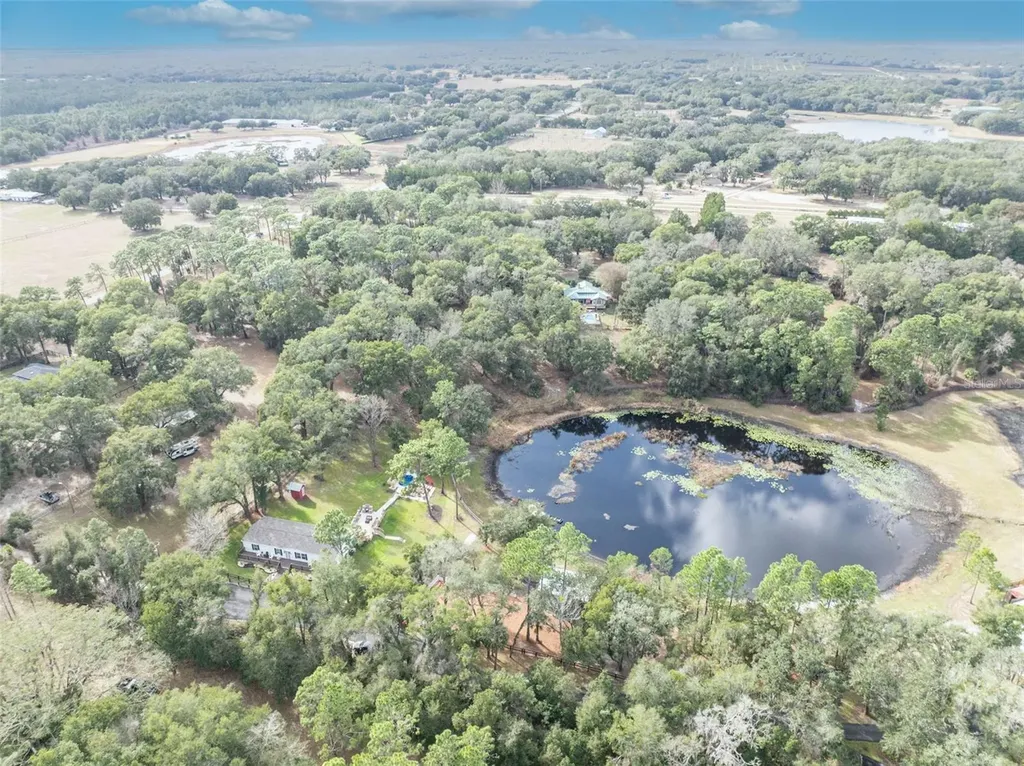 24751 SE Highway 450 Umatilla FL 32784