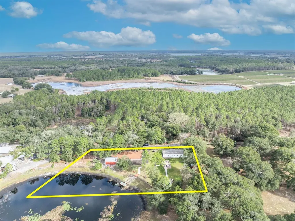 24751 SE Highway 450 Umatilla FL 32784