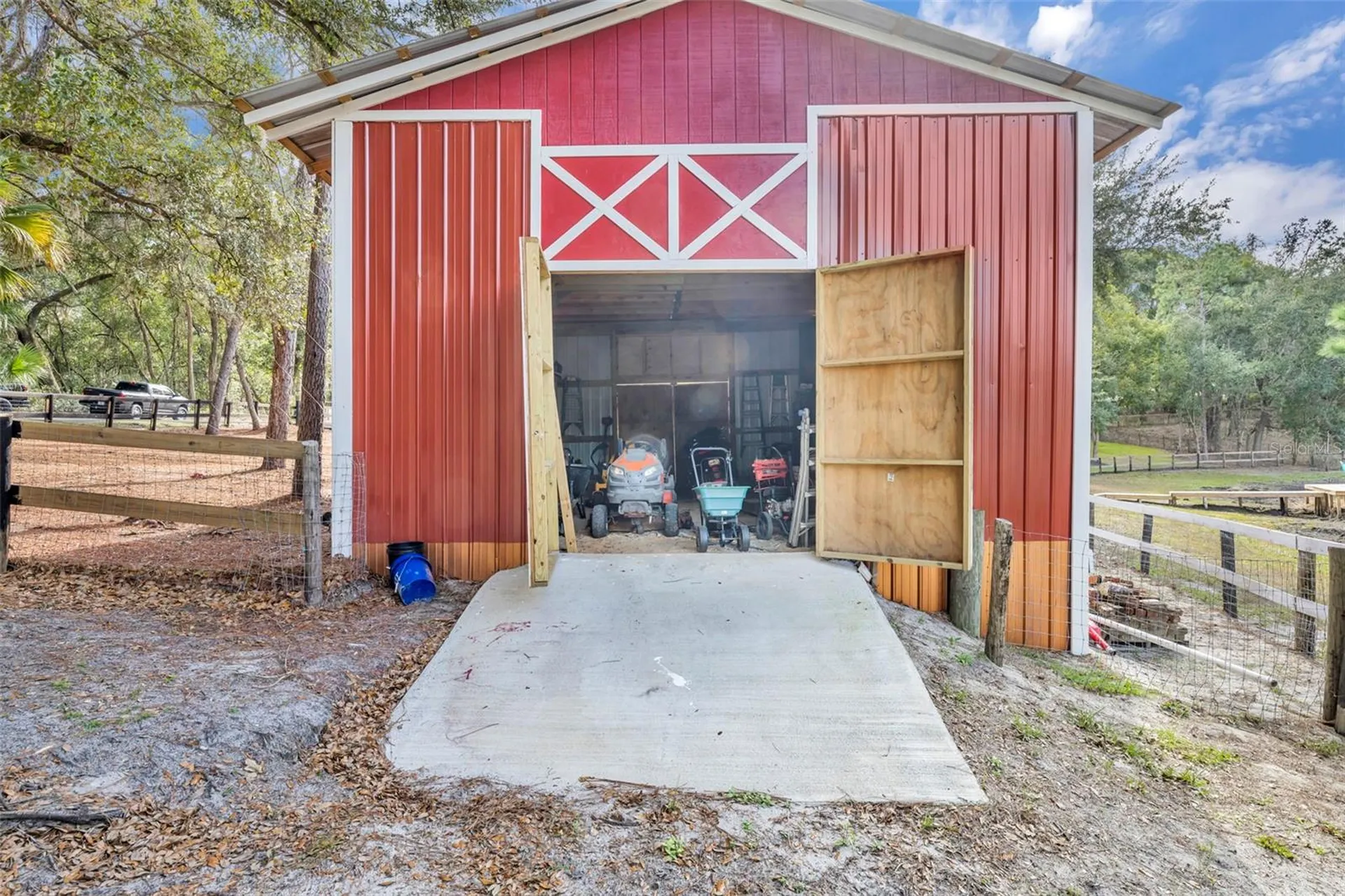 24751 SE Highway 450 Umatilla FL 32784