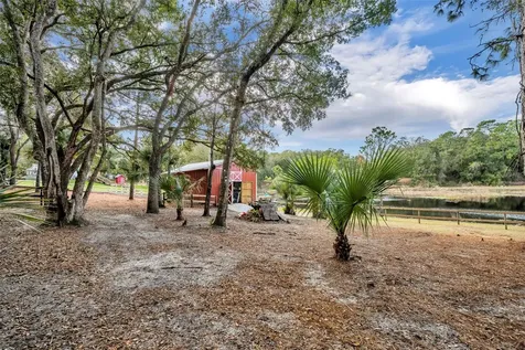 24751 SE Highway 450 Umatilla FL 32784