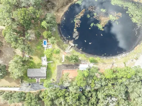 24751 SE Highway 450 Umatilla FL 32784