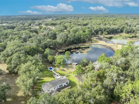 24751 SE Highway 450 Umatilla FL 32784