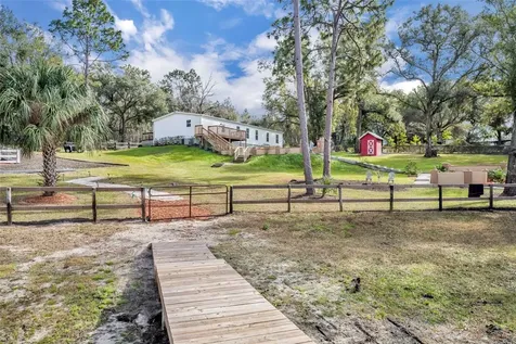24751 SE Highway 450 Umatilla FL 32784