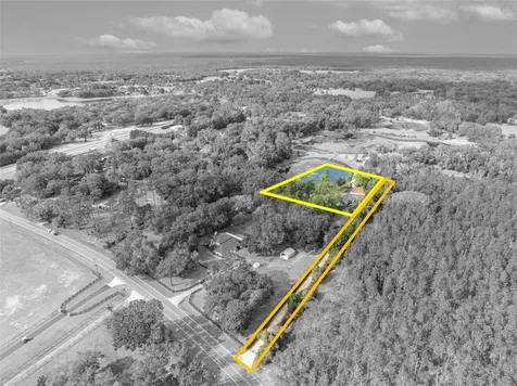 24751 SE Highway 450 Umatilla FL 32784