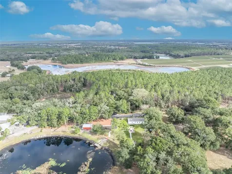 24751 SE Highway 450 Umatilla FL 32784