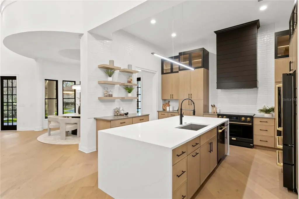 6324 W Maclaurin Drive Tampa FL 33647
