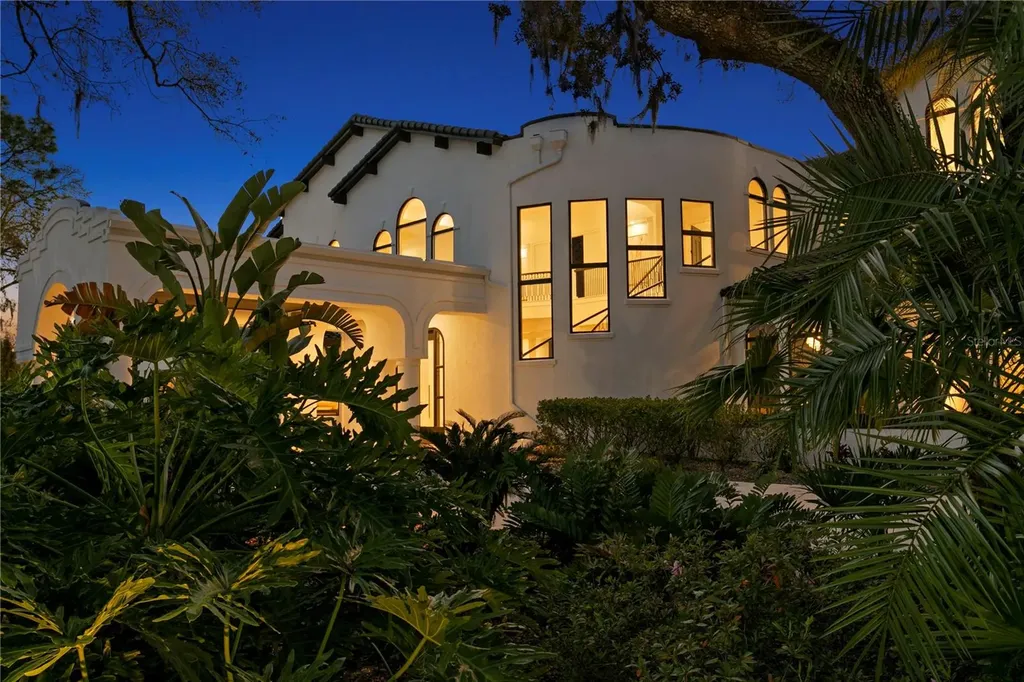 6324 W Maclaurin Drive Tampa FL 33647