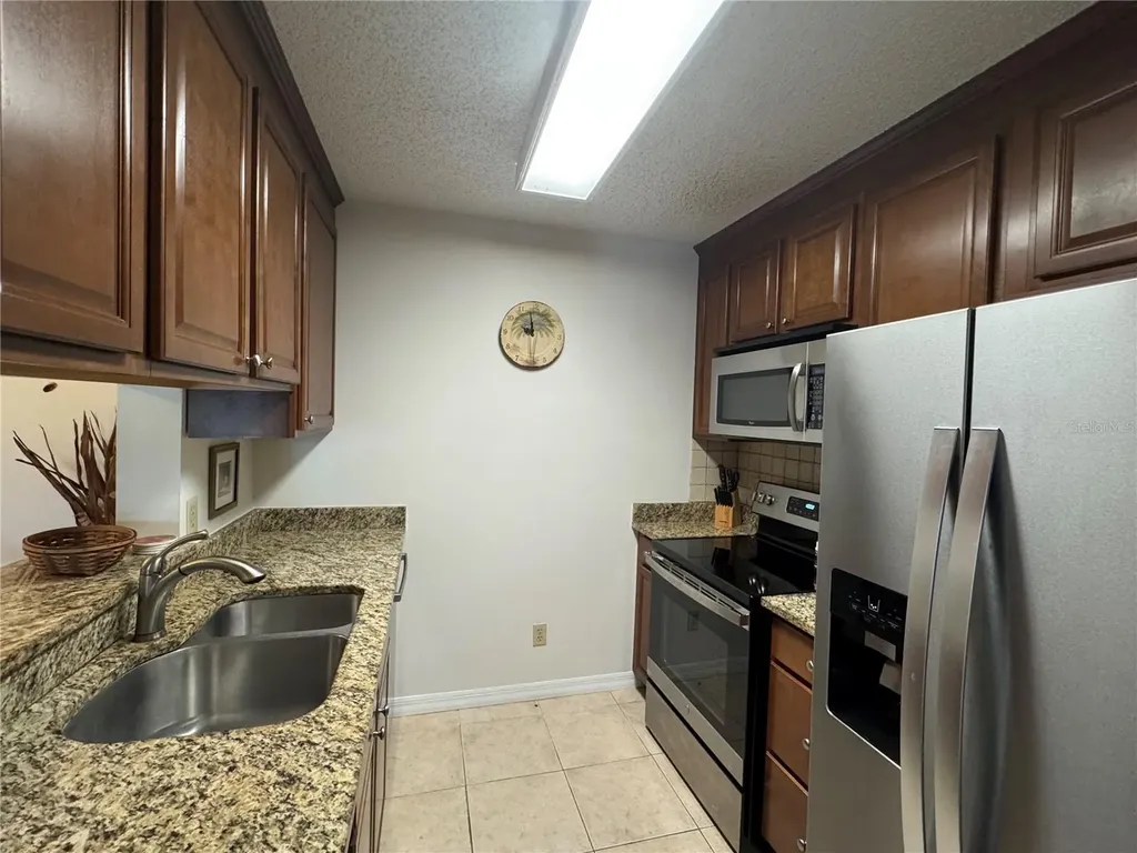 4032 Crockers Lake Boulevard Sarasota FL 34238