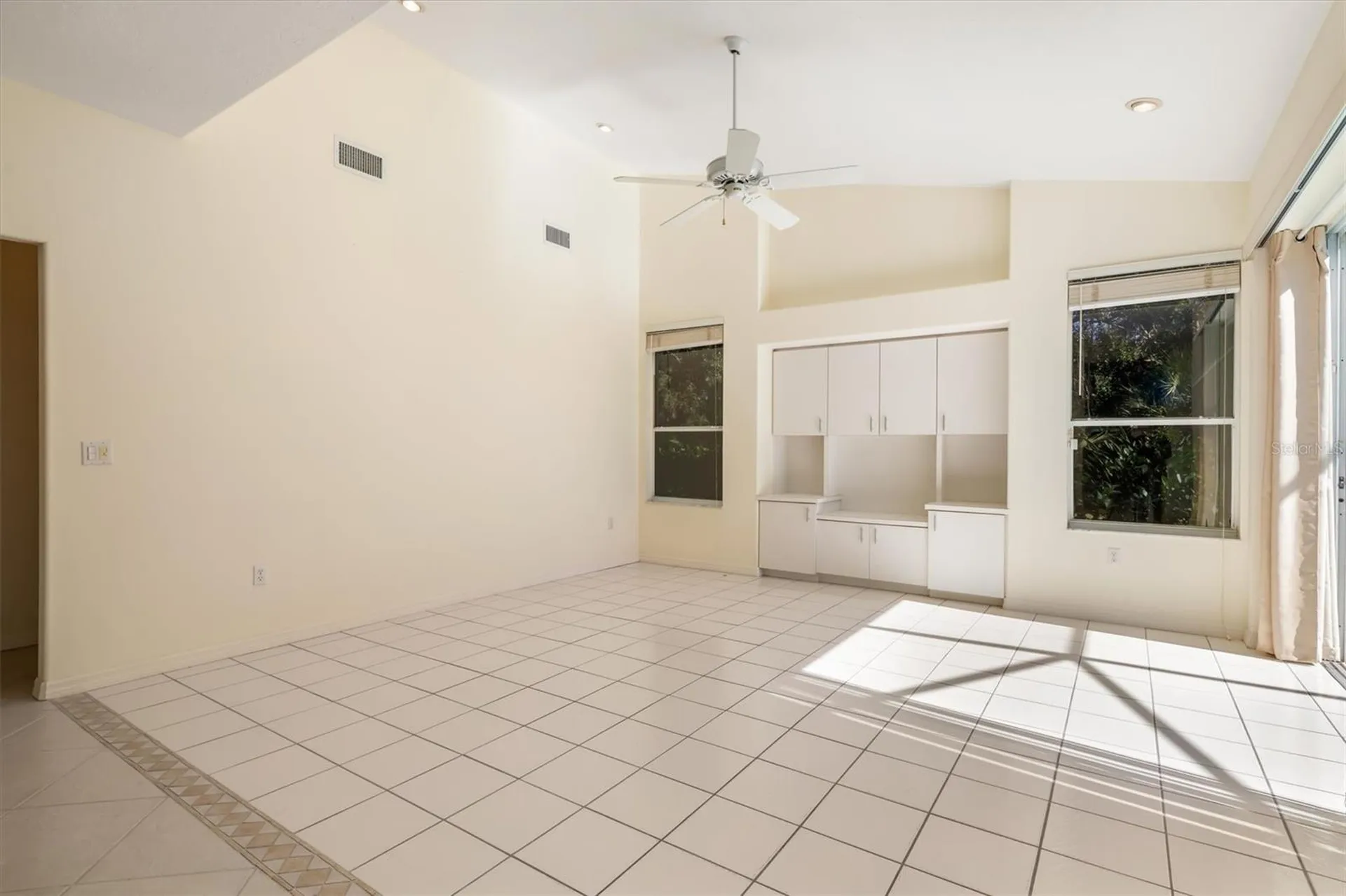 8468 Woodbriar Drive Sarasota FL 34238