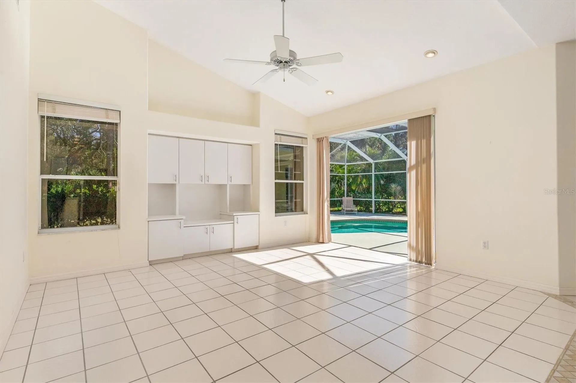 8468 Woodbriar Drive Sarasota FL 34238