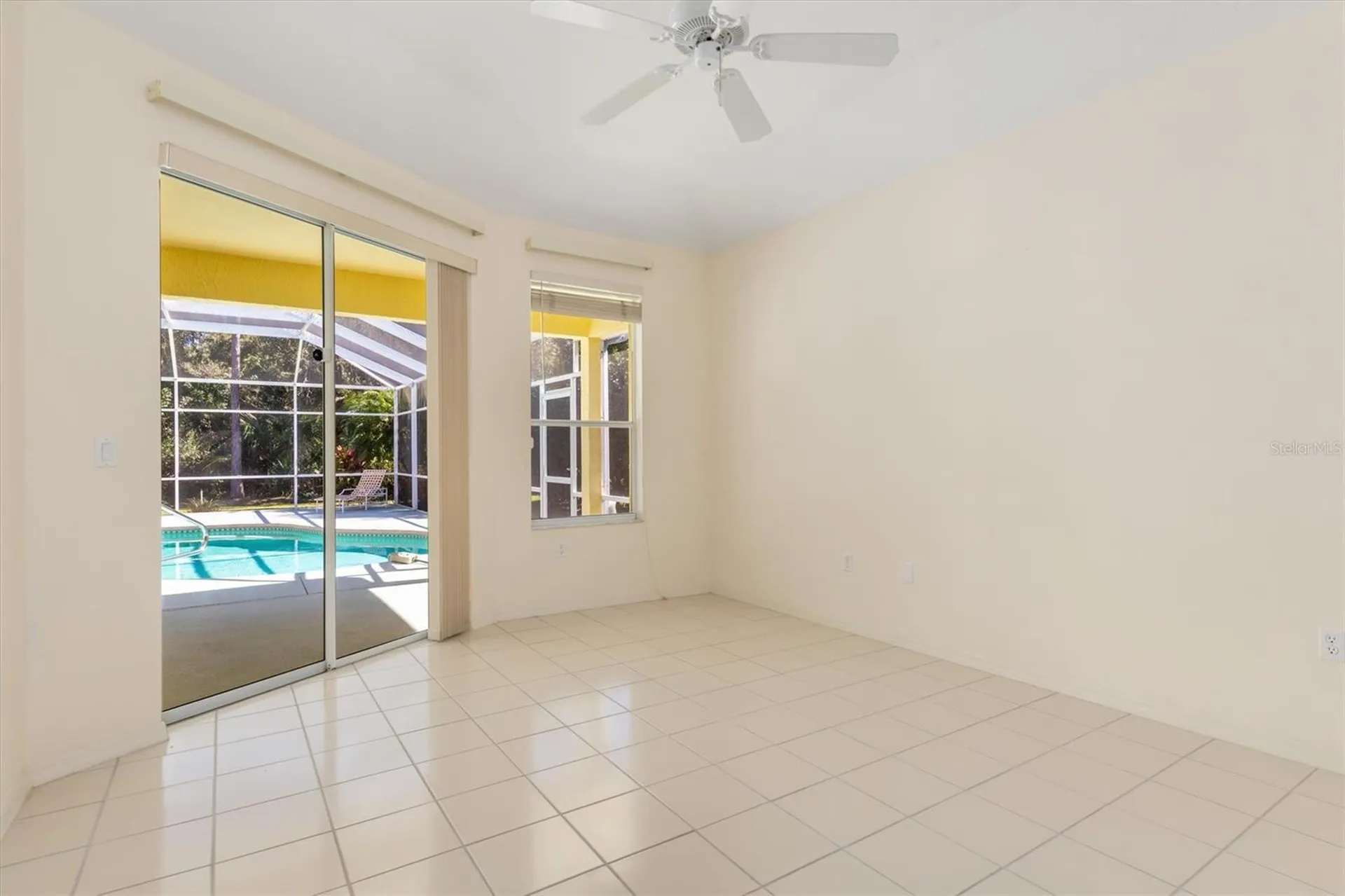 8468 Woodbriar Drive Sarasota FL 34238