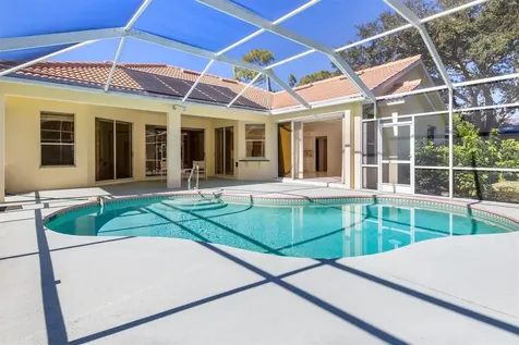 8468 Woodbriar Drive Sarasota FL 34238