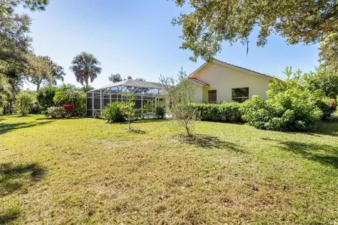 8468 Woodbriar Drive Sarasota FL 34238